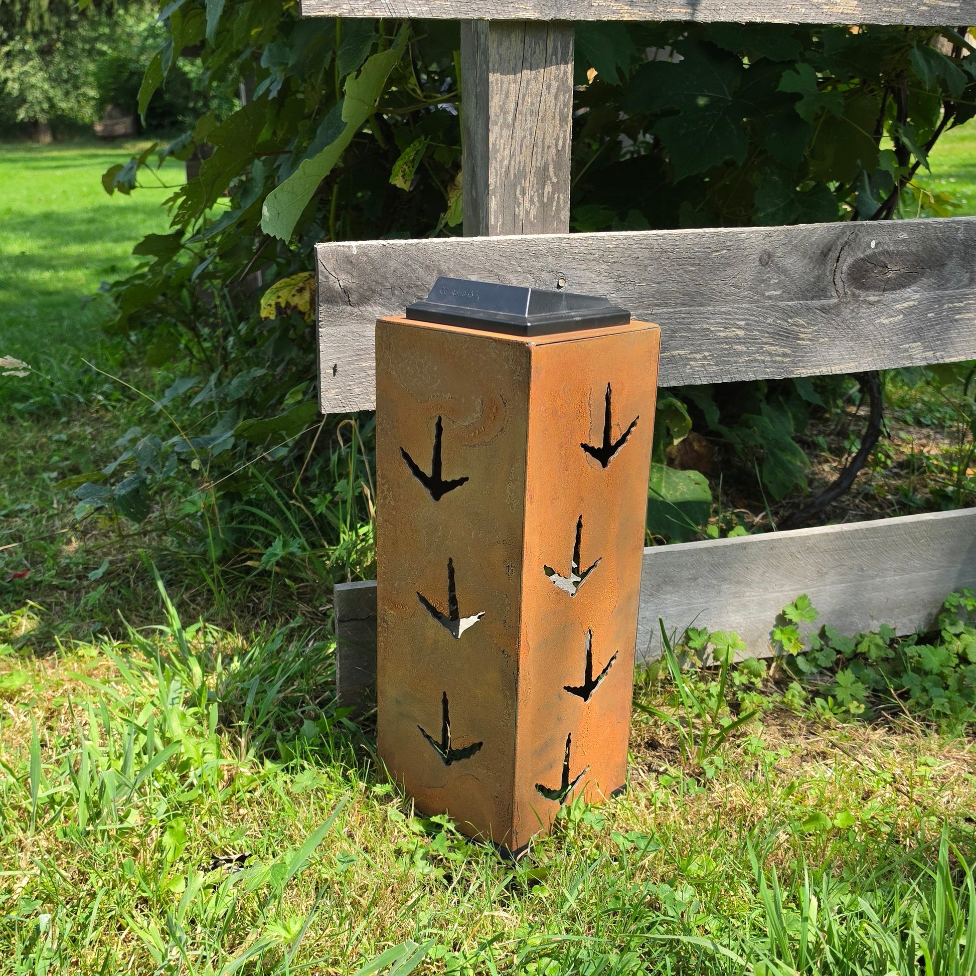 16in Rustic metal solar pillar turkey themed rear facing