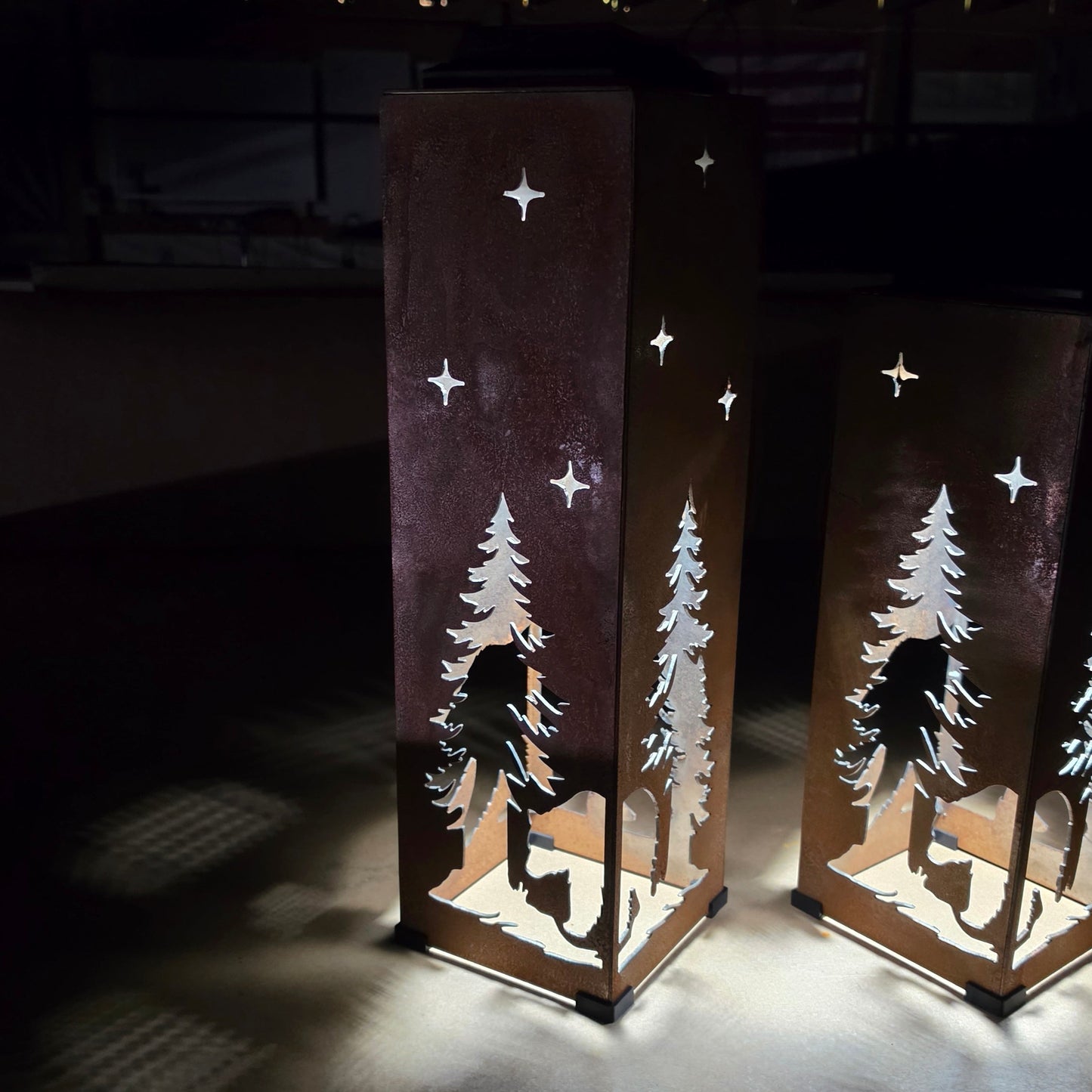 Rustic 20in Bear solar pillar lit up at night indoors