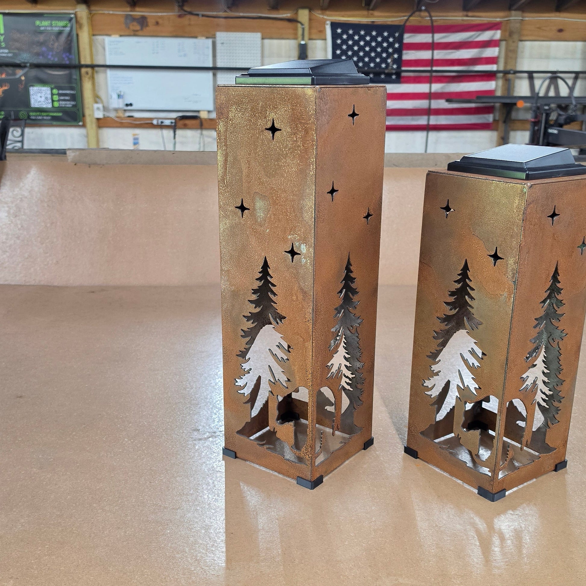 Close up of the 20in Bear themed Solar Pillar