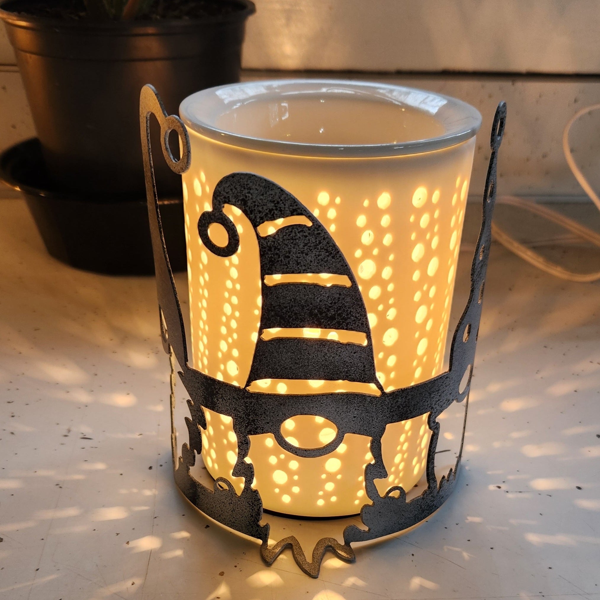 Gnomes candle wrap on a wax warmer
