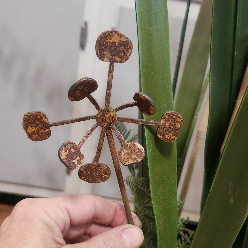 Rustic metal bendable dandelion front view to show detail.