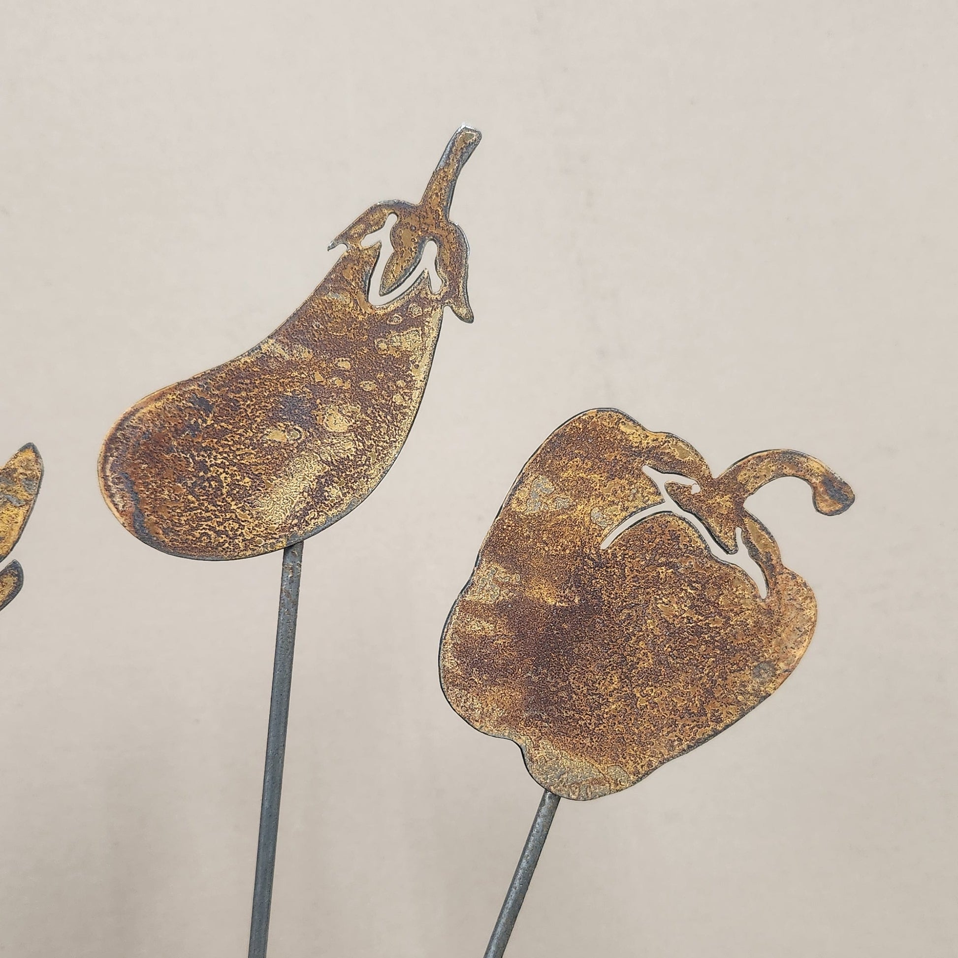 egg plant and bell pepper rustic plant stake