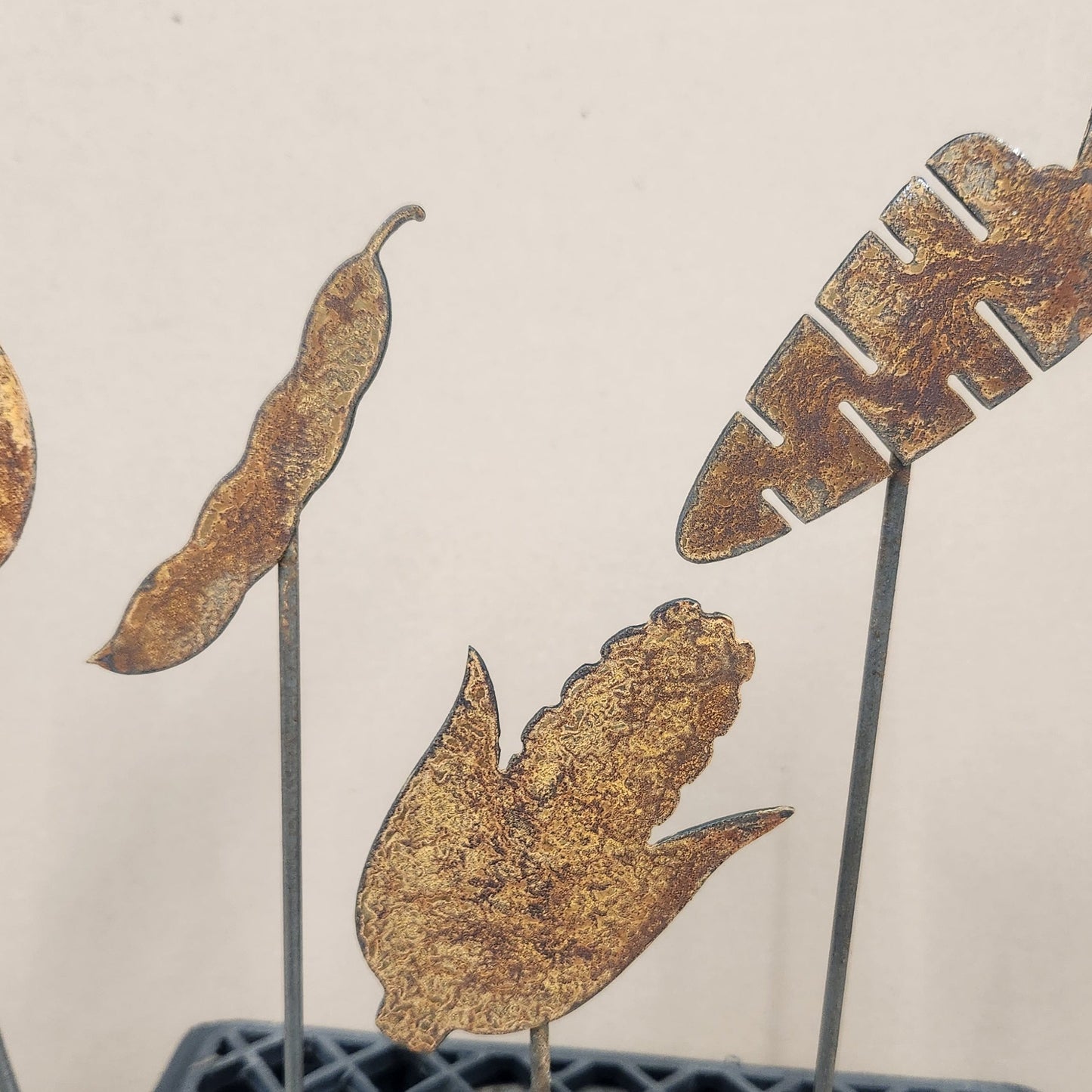 Pea corn and carrot rustic metal garden stakes
