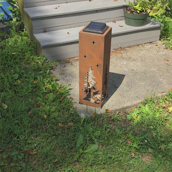 Video of the rustic metal bear solar pillar